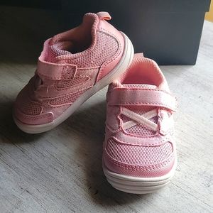Stride Rite size 4 first walking sneaker